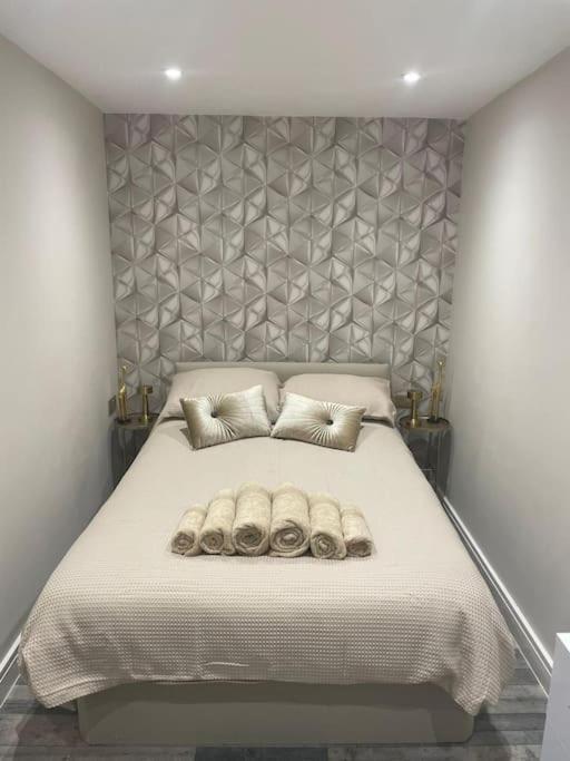 Rivendell Modern 2 Bedroom Apartment In St Peters Village Sleeps 6 Broadstairs Zewnętrze zdjęcie